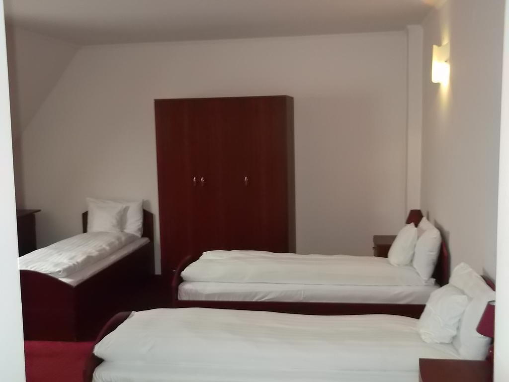 Hotel Melody Σάτου Μάρε Δωμάτιο φωτογραφία